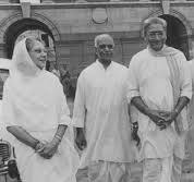 Ashok Singhal Family in Hindi